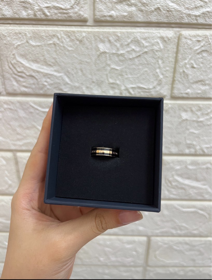 Daniel Wellington Elevation Ring | The Jewellery Boutique