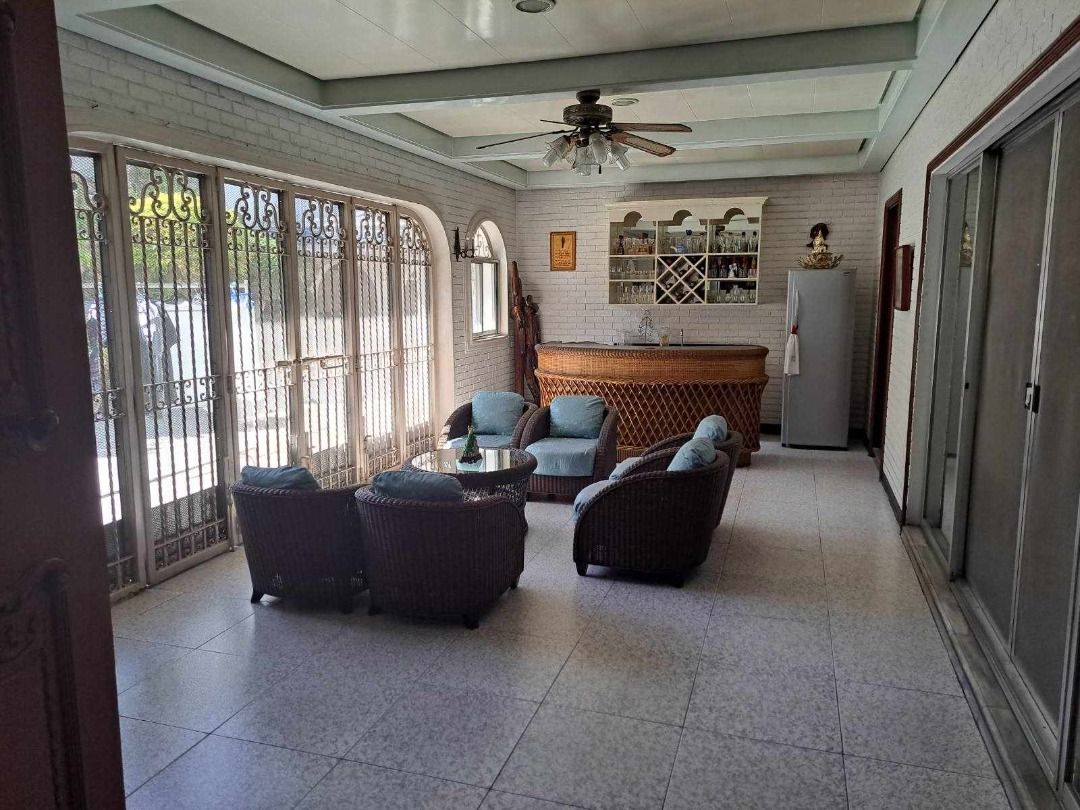For Sale Corinthian Gardens (Category: House & Lot) located in Pasig City. Submitted by PhilRealEstateFinder (Listing ID 1290514922, Image 1). Description: For Sale Corinthian Gardens Greenwich Area LA 605 sqm FA 750 sqm Price P415M - Facing Southeast - Corner Lot - Built 1983 - Buhos 2nd Flr - 3BR Den all with TB - Clean and Dirty Kitchen - 2 Car Garage + 2 front driveway - Maids and Drivers Rm with shared T&B.