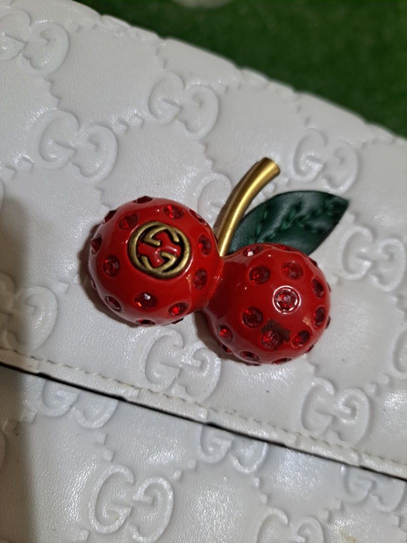 Gucci cherry white (Category: Luxury Bags & Wallets) located in Batangas. Submitted by venus232nd (Listing ID 1290622191, Image 2). Description: coded,replacement sling.