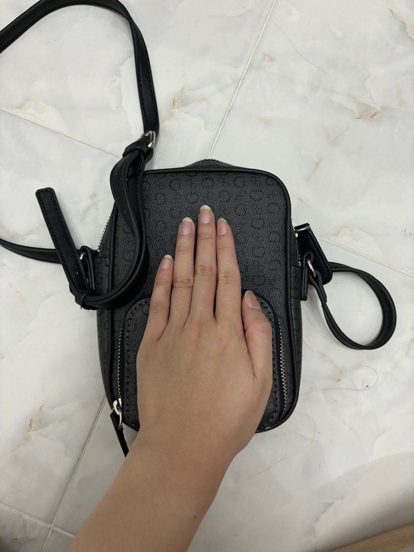 GUESS Los Angeles ELDORADO Camera Crossbody Shoulder Bag Handbag Coal AUTHENTIC Luxury Bags Wallets on Carousell