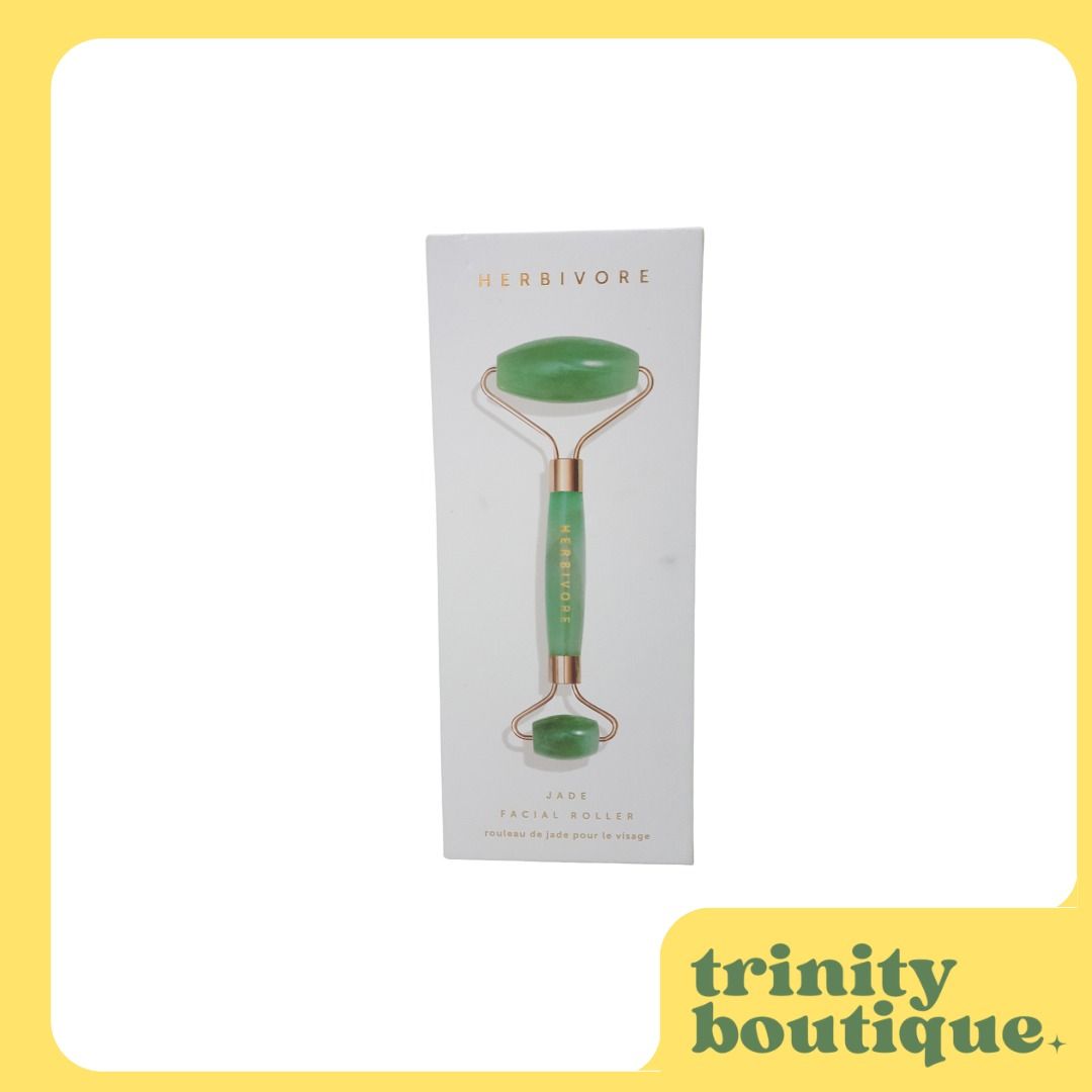 Jade De-Puffing Face Roller (Category: Face Care) located in Quezon City. Submitted by trinityboutique (Listing ID 1262390204, Image 1). Description: DETAILS: - NEW + bought in the USA - Never been used. - Measurements: 7.7 cm x 3.6 cm x 18.6 cm For more inquiries, please send a message. Jade De-Puffing Face Roller may help to: - Improve elasticity of the skin - Reduce the appearance of puffiness and fine lines - Ease facial muscle tension - Help