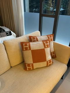 (Category: ) located in . Submitted by criterium (Listing ID 1290459177, Image 1). Description: .
