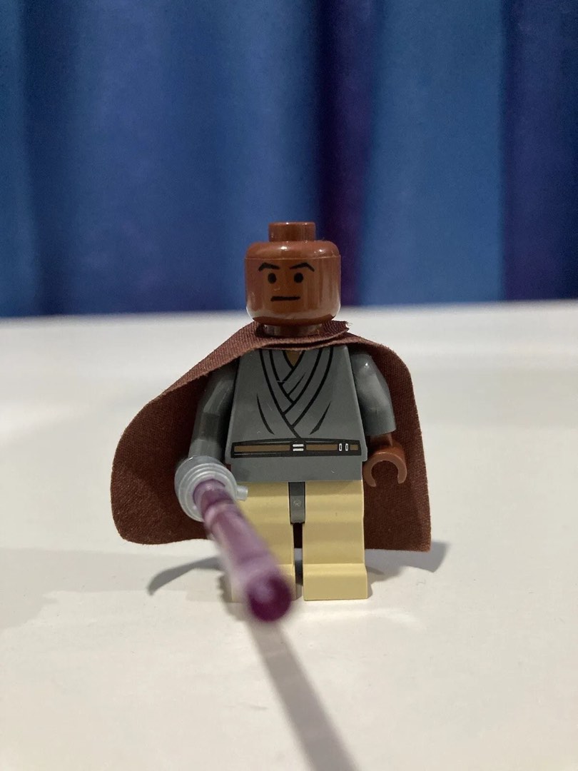 Lego mace windu light up lightsaber deals