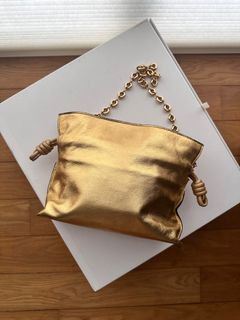 (Category: ) located in . Submitted by brands_loot (Listing ID 1290507210, Image 1). Description: .