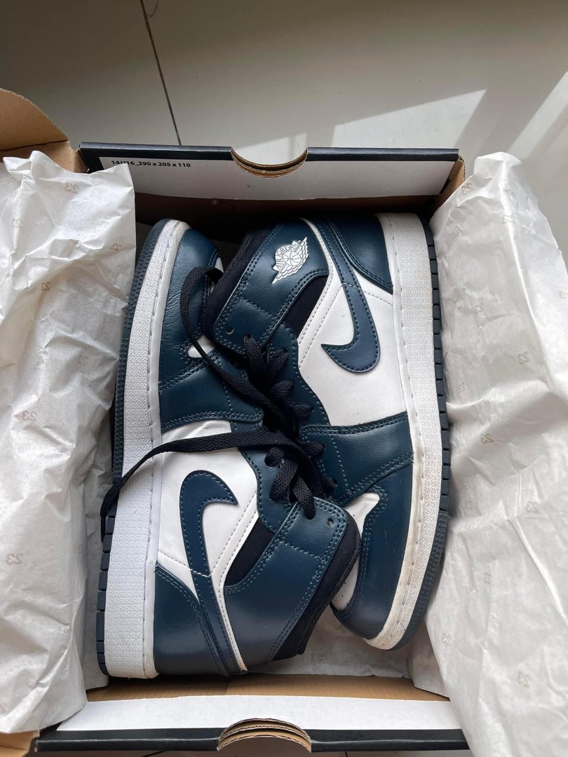 womens air jordan midnight black