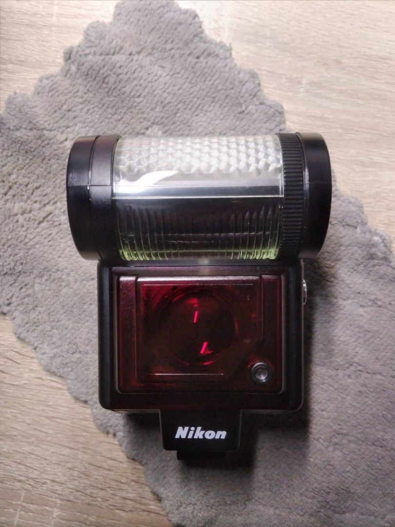 Nikon Autofocus SB-20 Speedlight flash (Category: Cameras) located in Marikina City. Submitted by marceljdo (Listing ID 1290606029, Image 3). Description: Nikon SB-20 Speedlight Autofocus Perfect for Nikon AF SLR Camera (Nikon F501 or any AF/Non-AF film camera) Working good condition Has some minimal signs of use (this item is Vintage) For video sample send me a message Gcash or GoTyme Payment Lalamove Delivery (NCR).