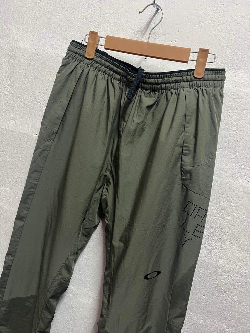 Oakley tracksuit hotsell pants