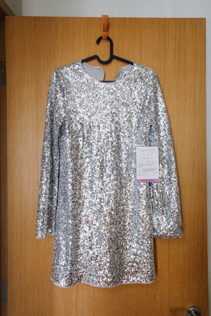 Paulinne Sequin Dress XS (H&M) for TAYLOR SWIFT ERAS TOUR OUTFIT, Women's Fashion, Dresses & Sets, Dresses on Carousell Paulinne Sequin Dress XS (H&M) for TAYLOR SWIFT ERAS TOUR OUTFIT, Women's Fashion, Dresses & Sets, Dresses on Carousell