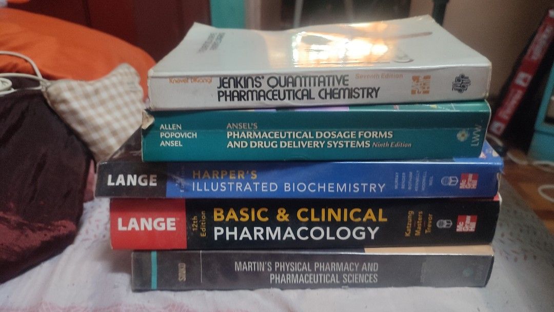 pharmacy books (Category: Textbooks) located in Santa Rosa. Submitted by yogurtmilk_ (Listing ID 1290459479, Image 1). Description: price - 300 for the entire bundle + sf to be shouldered by the buyer condi: has pencil/highlighter/pen marks pero di naman sobrang dami :) rfs: need to declutter - jenkins quantitative pharmaceutical chemistry - ansel's pharmaceutical dosage forms - harper's illustrated biochemistry - katzung's basic and clinical pha