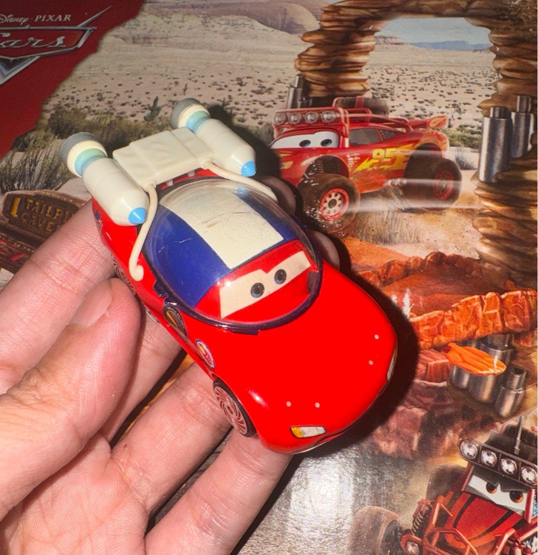 Pixar Cars Autonaut Lightning Mcqueen (Category: Vehicle & Diecast Models) located in Quezon City. Submitted by lmqrusteze (Listing ID 1290465509, Image 1). Description: Pixar Cars Autonaut Lightning Mcqueen Loose but in very good condition. See pics.