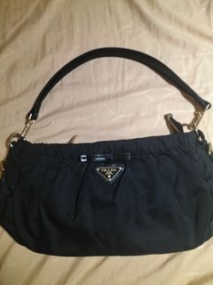 Preloved outlet prada bags