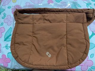 (Category: ) located in . Submitted by auntieling (Listing ID 1290569137, Image 1). Description: .