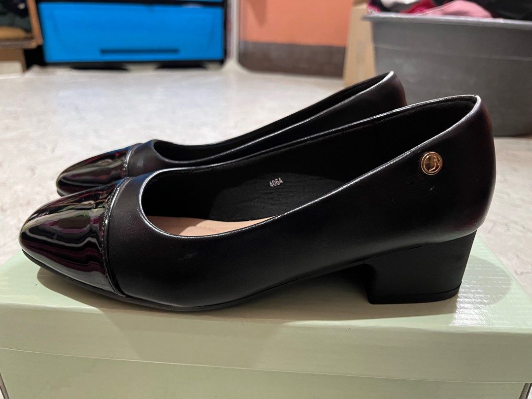 SUKI BLACK SHOES (Category: Heels) located in Cainta. Submitted by lerlainee (Listing ID 1290563428, Image 3). Description: Please see the attached photos in the listing 😊.