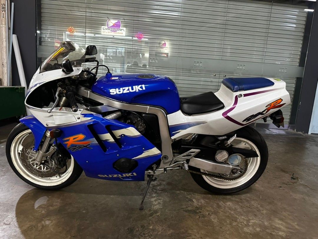 Suzuki 1994 GSXR400RR for sale. New coe. Motorcycles Motorcycles