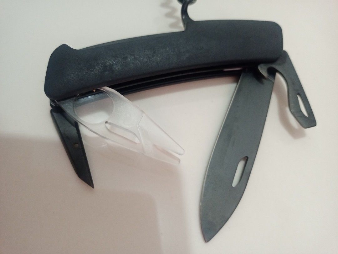 swiza ticktool swiss knife (Category: Knives & Chopping Boards) located in Manila. Submitted by goldenking0 (Listing ID 1290472844, Image 2). Description: .