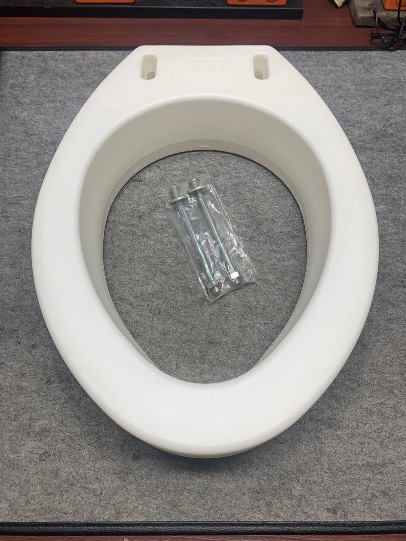 Toilet Seat Riser 3.5" High Imported from USA (Category: Other Assistive Aids) located in Paranaque City. Submitted by seb_trading (Listing ID 1290600402, Image 1). Description: weight capacity 140kgs adds 3.5" to your bowl for elongated bowl including 2 mounting screws Nova Health brand USA last price Paranaque area.