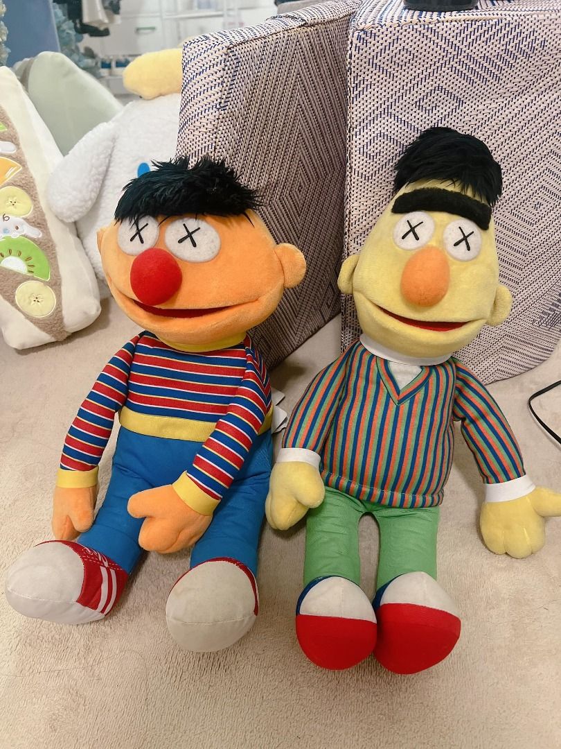 Uniqlo Kaws Sesame Street Set Bert Ernie Limited Time Hobbies