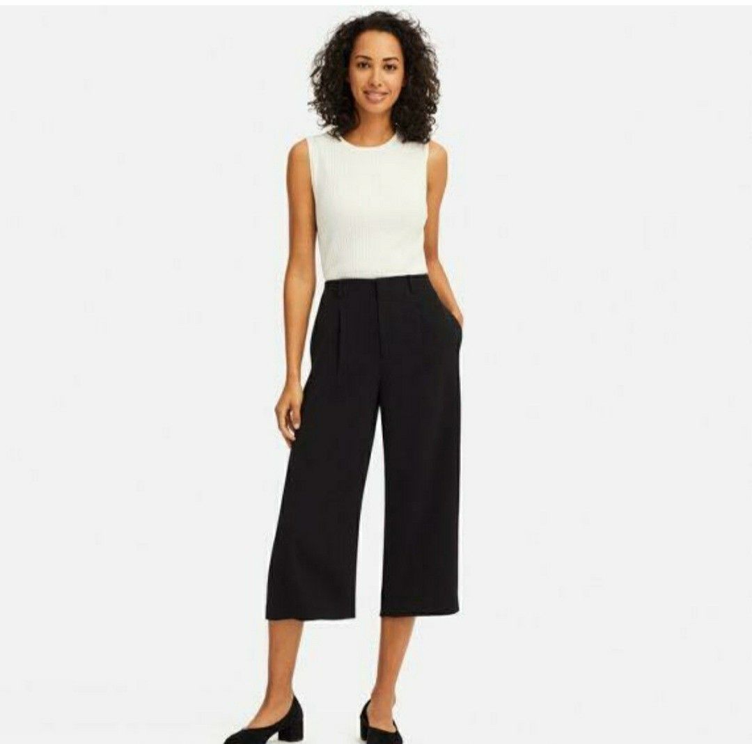 Uniqlo Women Drape Wide Cropped Pants Blue Medium Women s Fashion Bottoms Other Bottoms on Carousell