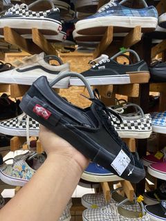 Takashimaya vans sales