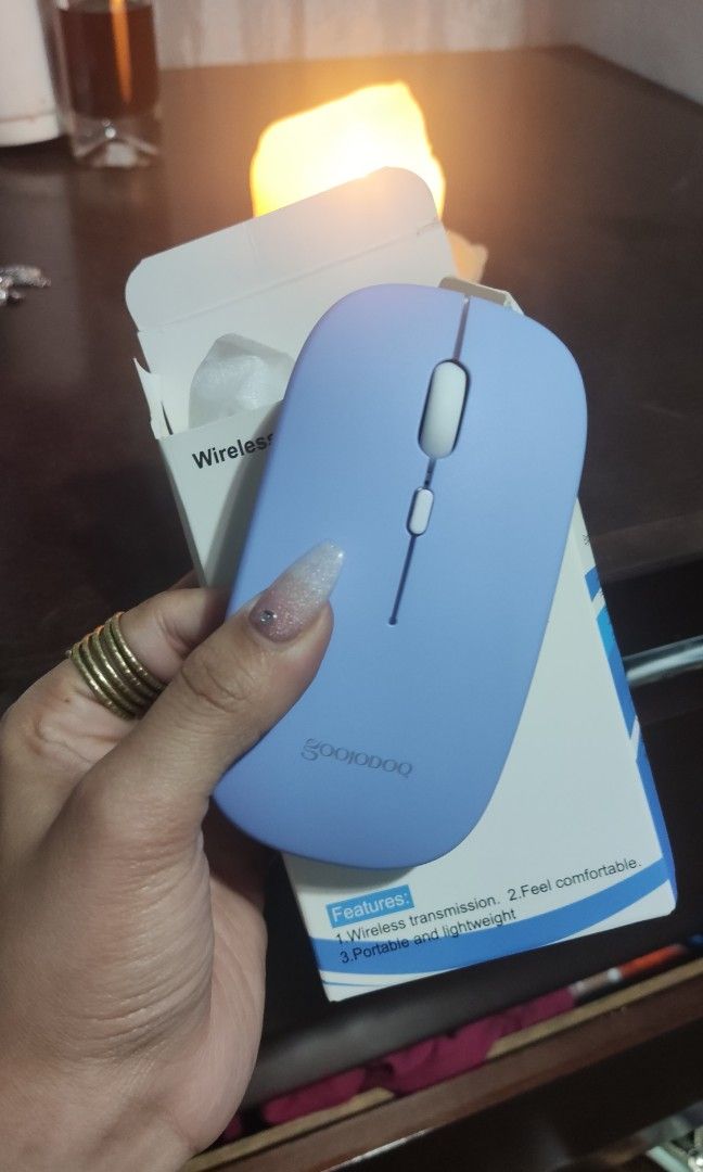Wireless mouse goojodoq (Category: Mouse & Mousepads) located in Taguig. Submitted by kianamarior (Listing ID 1290585486, Image 1). Description: no charger (di ko na makita kung nasan) rfs: di ko ginagamit since freebie lamg siya sa binili ko.