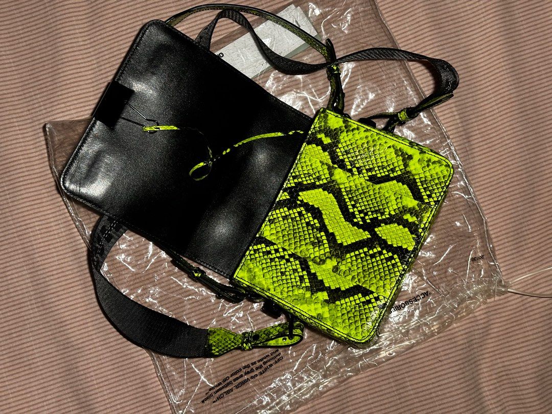Brand new OFF WHITE calfskin snakeskin printed diag binder flap bag yellow black