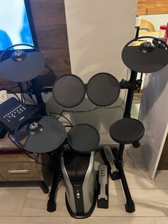 Yamaha DTX400k Silent Electronic Drum Kit with Roland pm-03 Amplifier