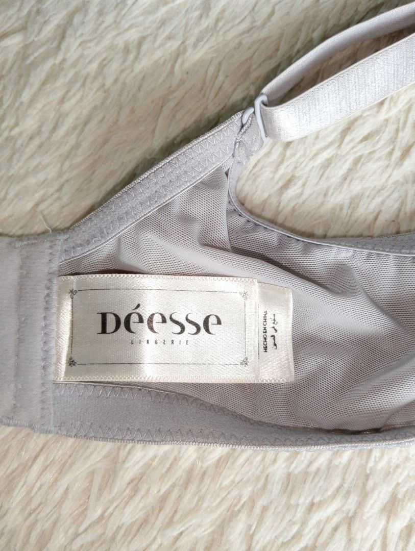 Deesse Lingerie, Intimates & Sleepwear, Deesse Bra Size 42d