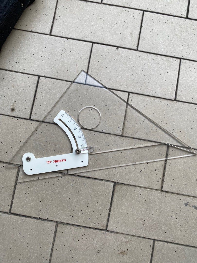 Adjustable Set Square (Category: Art & Prints) located in Kuala Lumpur. Submitted by itdolic36201 (Listing ID 1292183255, Image 1). Description: .
