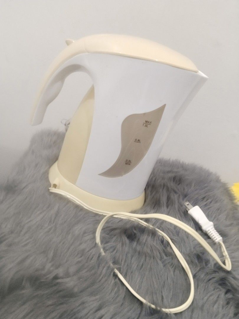 Affordable Design Kitchen Morning Kettle 😍👌 110 volts (Category: Coffee Machines & Makers) located in Bulacan. Submitted by afford.japan (Listing ID 1292200659, Image 2). Description: Affordable Design Kitchen Morning Kettle 😍👌 110 volts.