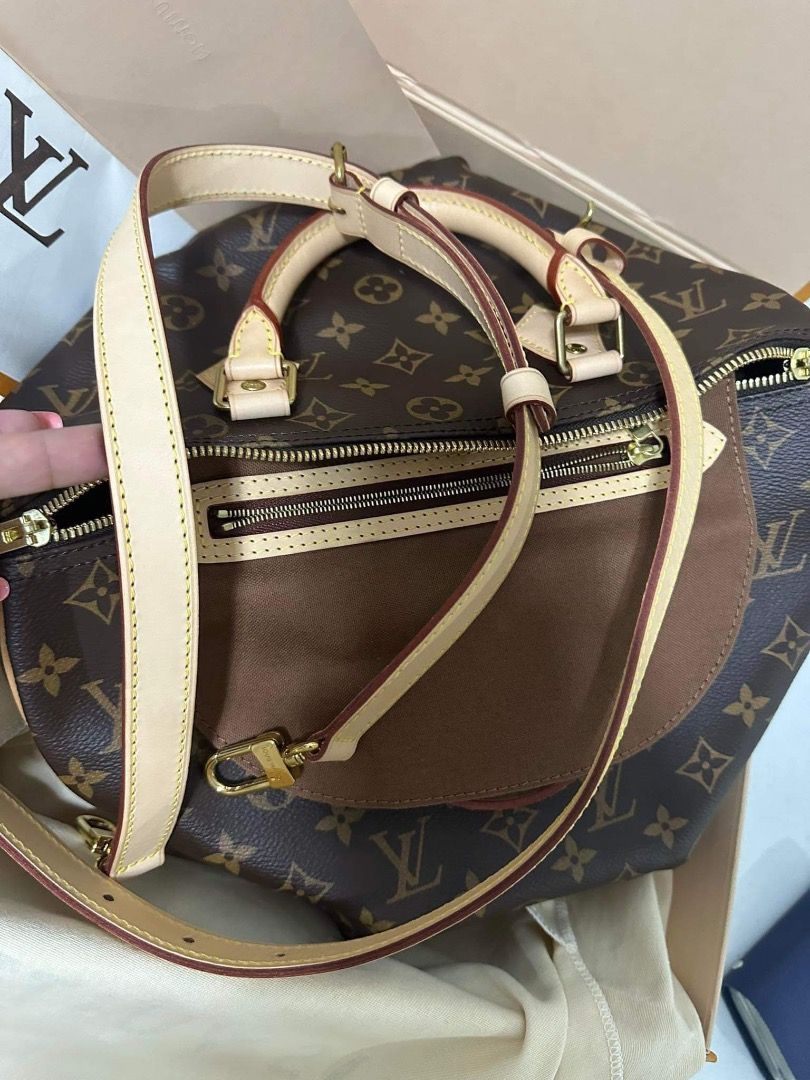 Almost NEW Complete Mono Bandou 30 (Category: Luxury Bags & Wallets) located in Quezon City. Submitted by hellopatchi (Listing ID 1292077720, Image 2). Description: Almost NEW!!! Rank SA Complete with receipt and entrupy! monoBandou 30 .