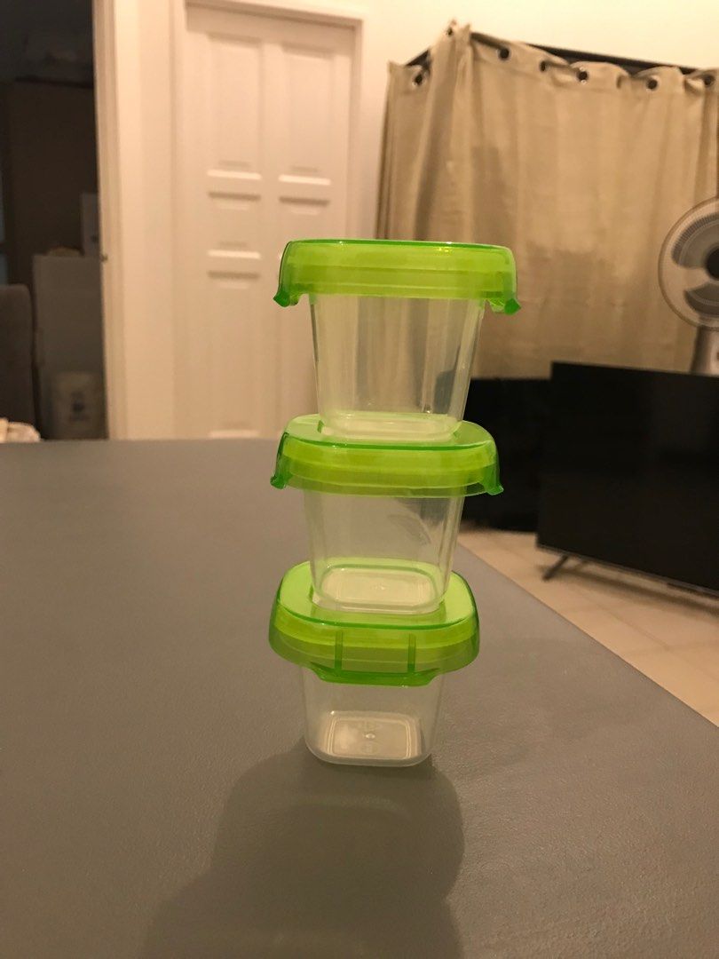 Baby food container (3 pcs) (Category: Weaning & Toddler Feeding) located in Las Pinas. Submitted by bentamoko (Listing ID 1292155098, Image 2). Description: Used once or thrice only. As good as new. Price negotiable. Delivery fee care of buyer..
