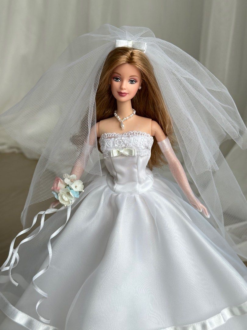 Barbie Millennium Wedding collector edition, Hobbies & Toys