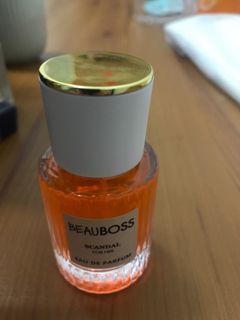 (Category: ) located in . Submitted by preloved_hanismeow (Listing ID 1292215985, Image 1). Description: .