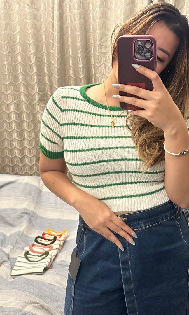 CANDY POP KNITTED TOP (Category: Shirts) located in Quezon City. Submitted by solteraph (Listing ID 1292148026, Image 3). Description: ALL ITEMS ARE BRANDNEW KNITTED CANDY COLORED TOPS FREESIZE .