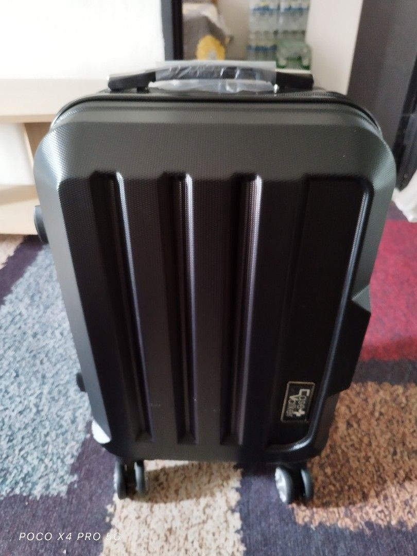 case-valker-luggage-20-hobbies-toys-travel-luggages-on-carousell