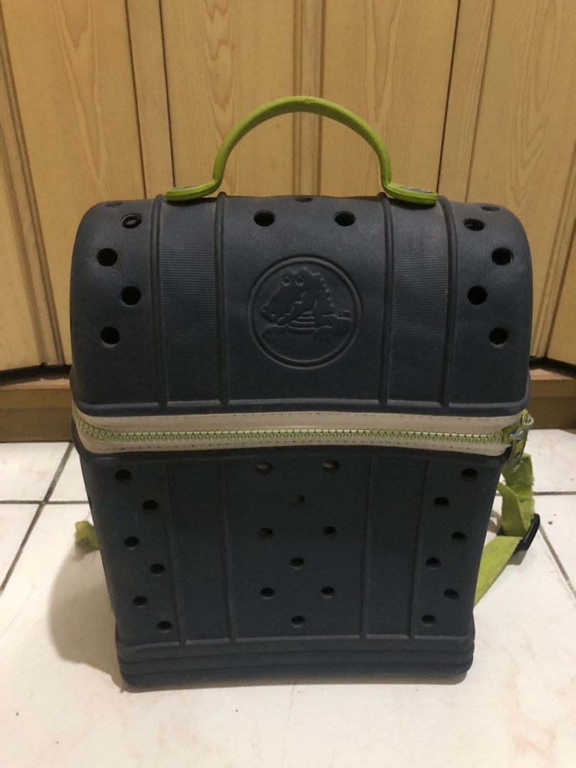 Crocs outlet lunch box