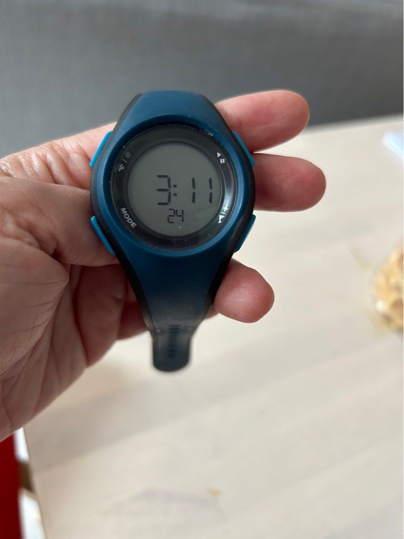Decathlon sports top watch