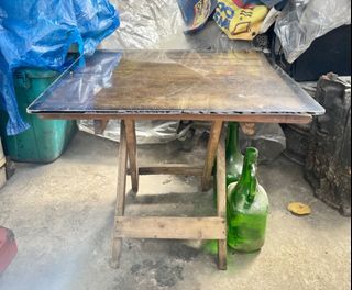 For sale: Used Foldable Wooden Table with Top Glas