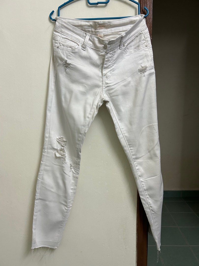 White ripped jeans forever 21 store