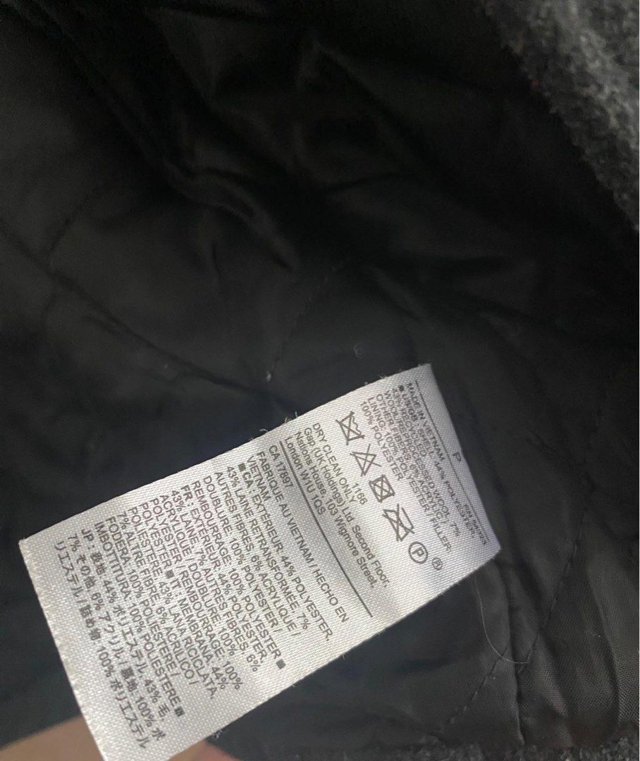 Gap wool jacket (Category: Coats, Jackets and Outerwear) located in Singapore. Submitted by darthsamoz (Listing ID 1292169255, Image 5). Description: Gap wool jacket bought from Japan. Great condition. Only wore a few times while overseas .