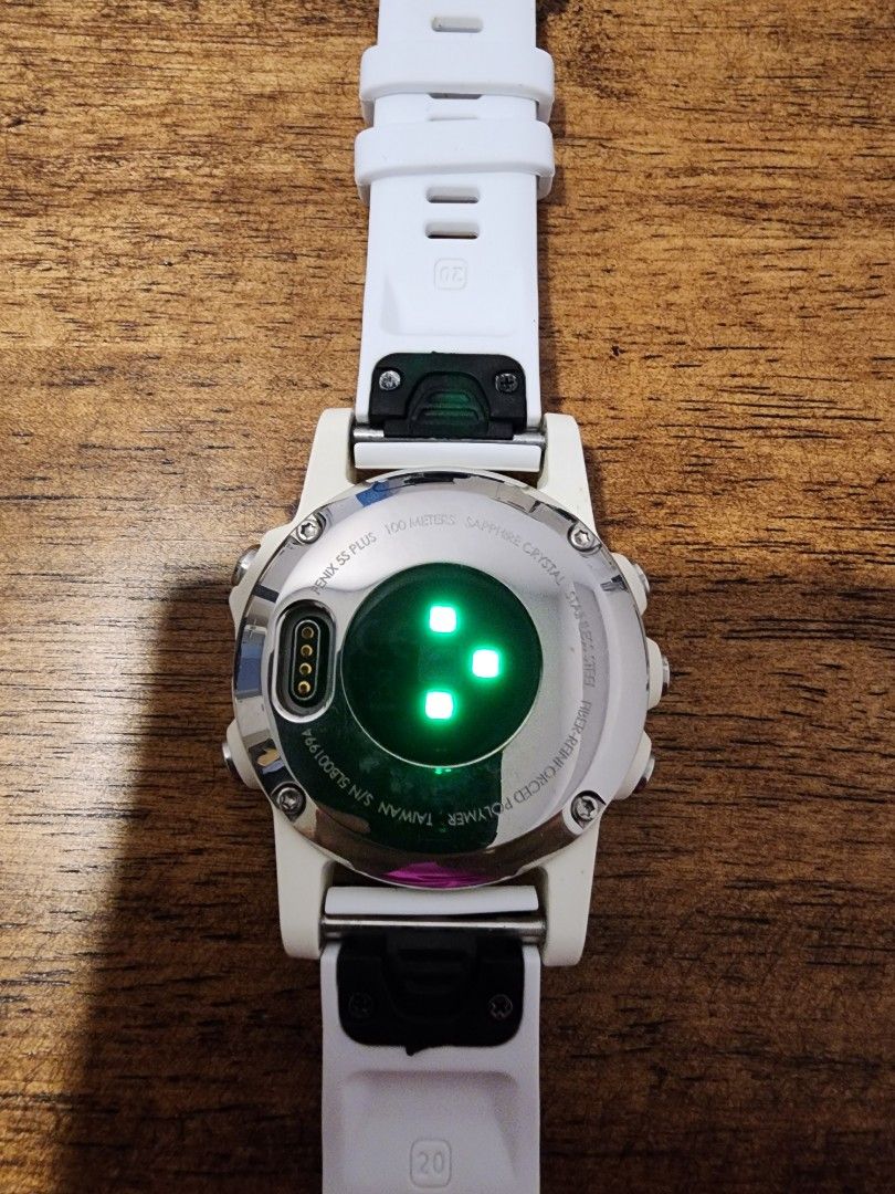 Garmin fenix 5s plus white cheap
