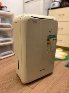 （分類：）位於 。 由 kcmastapc 提交（商品編號 1292139794，圖片 1）。簡介： 。