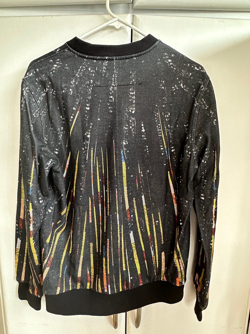 Givenchy by Ricardo Tisci Fireworks Jumper (Category: Longsleeves) located in Marikina City. Submitted by lrjy43 (Listing ID 1292086256, Image 2). Description: Size M From Ricardo Tisci era.