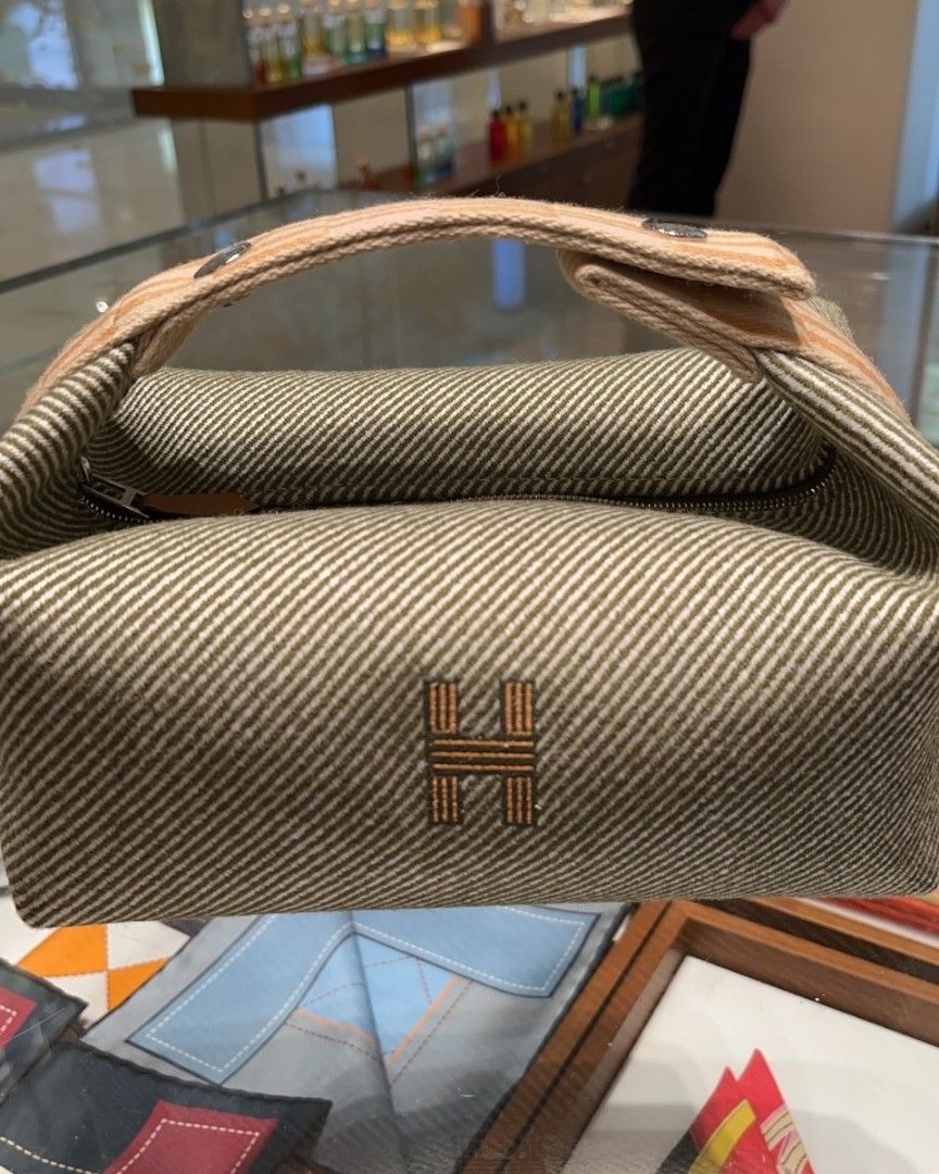 HERMES便當包／盥洗包, 名牌精品, 精品包與皮夾在旋轉拍賣
