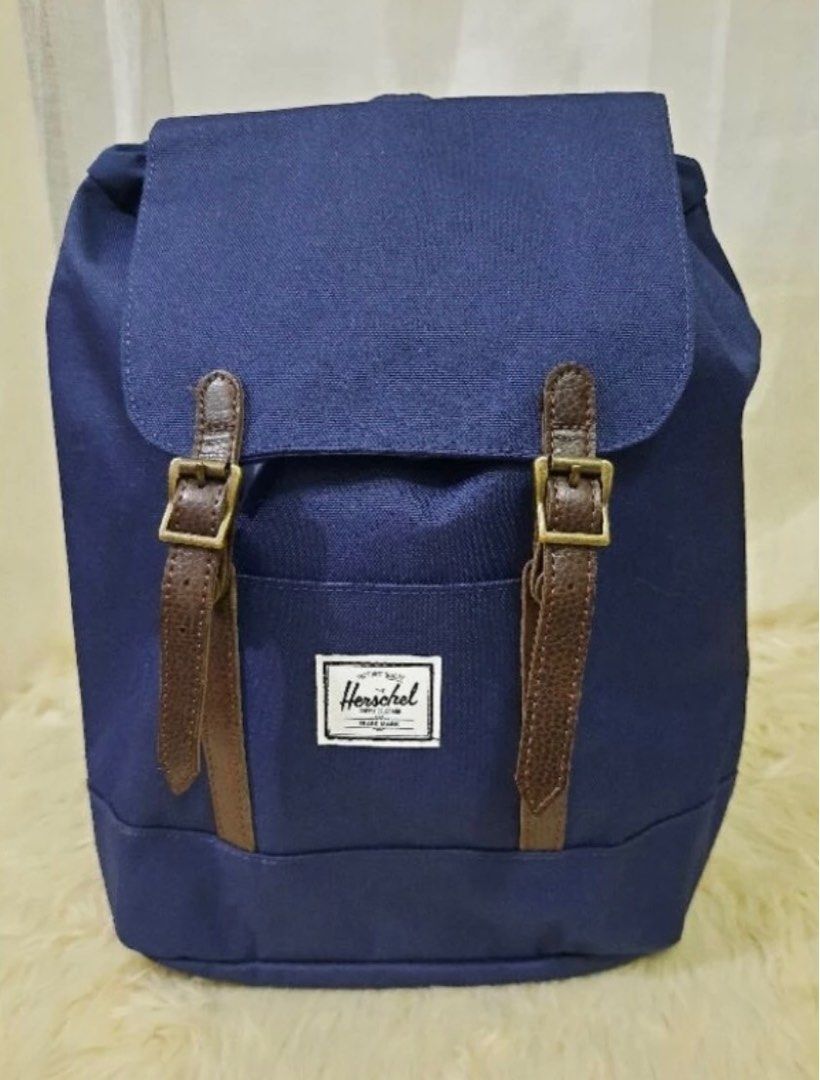 Herschel retreat navy blue clearance