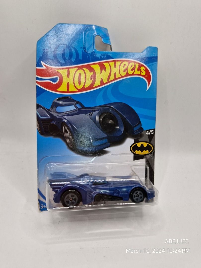 Hot Wheels 2018 Regular Treasure Hunt Batman 4 5 Batmobile