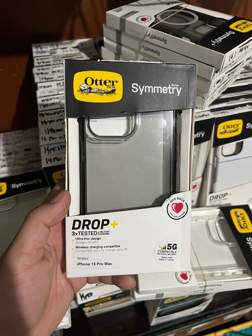 Iphone 15 Pro Max Otter Clear Case (Category: Cases & Sleeves) located in Makati City. Submitted by jc.cuerdo (Listing ID 1292247329, Image 1). Description: .