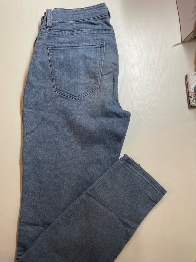 Jeans, Women's Fashion, Bottoms, Jeans & Leggings on Carousell