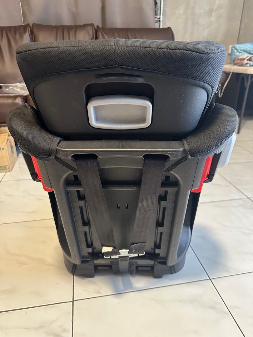 Joie elevate (Category: Car Seats) located in Valenzuela. Submitted by vjl21 (Listing ID 1292096814, Image 3). Description: This item is missing a piece see photo for reference..