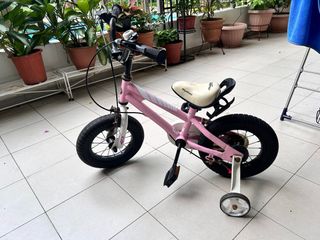 (Category: ) located in . Submitted by ssnvt (Listing ID 1292179040, Image 1). Description: .